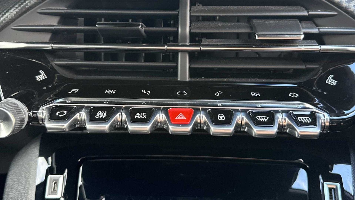 Used Peugeot 2008 2020 for sale - 76594266: Photo 17