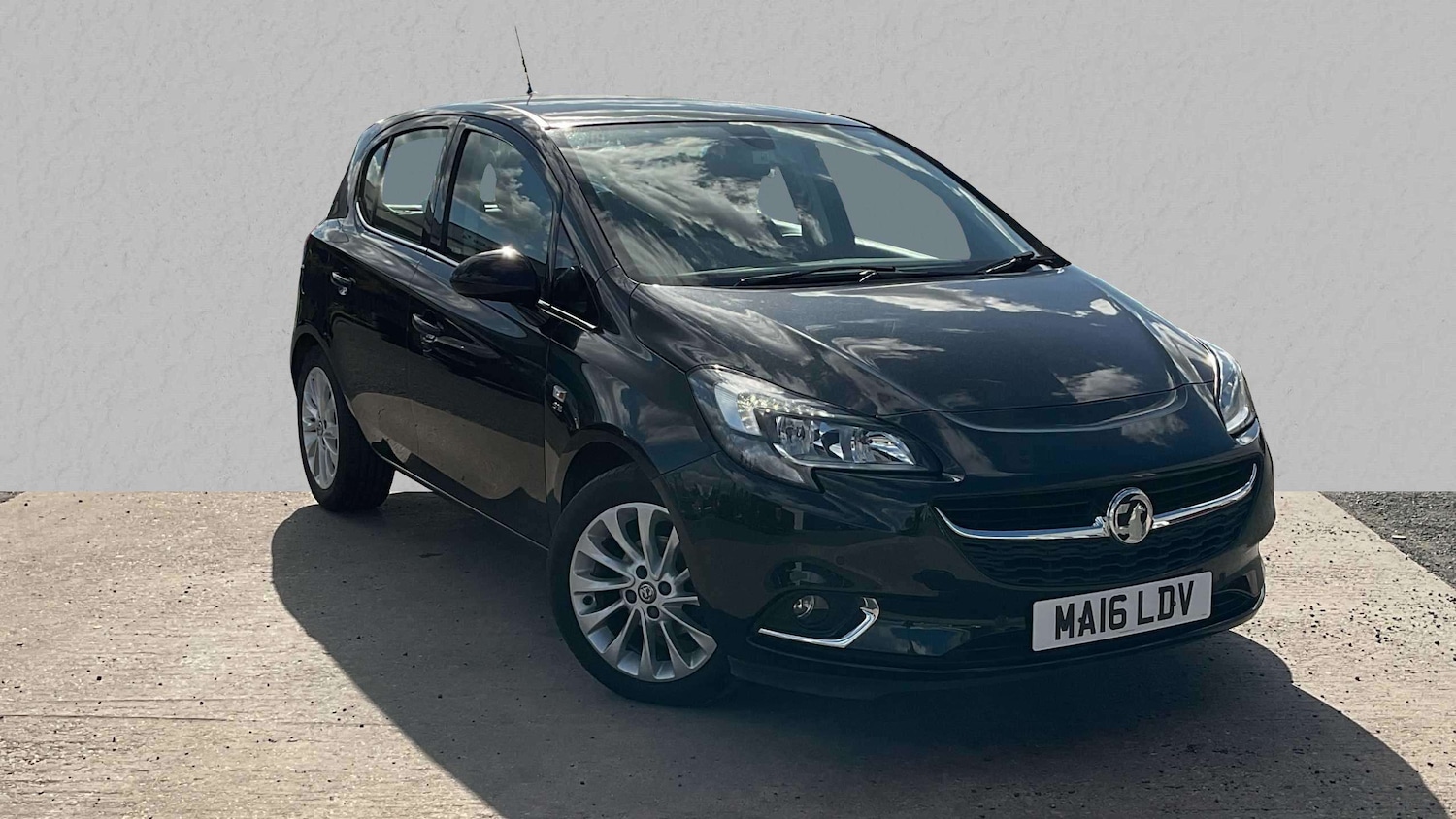 Used Vauxhall Corsa 2016 for sale - 76075241: Photo 1