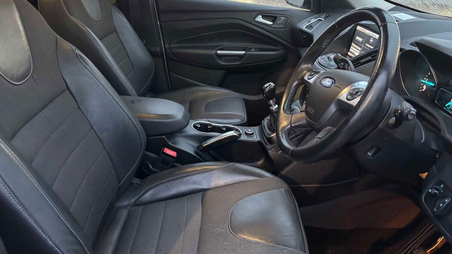 Used Ford Kuga 2016 for sale - 77348106: Photo 7