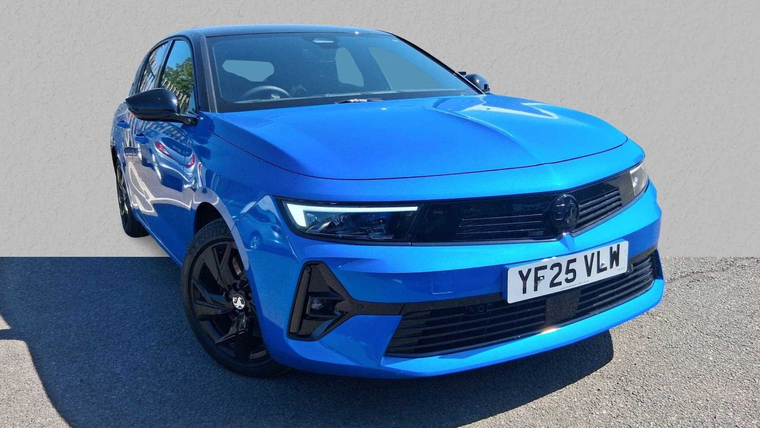 Used Vauxhall Astra 2025 for sale - 77397973: Photo 1