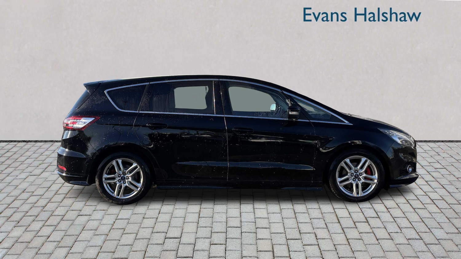 Used Ford S-Max 2018 for sale - 76804925: Photo 3