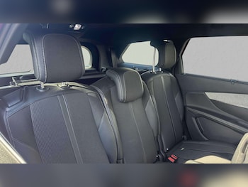 Used Peugeot 5008 2022 for sale - 75845756: Photo