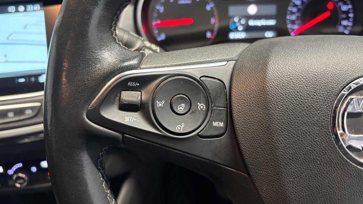 Used Vauxhall Crossland 2022 for sale - 76718289: Photo 16