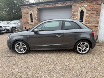 Used Audi A1 2011 for sale - 79731964: Photo