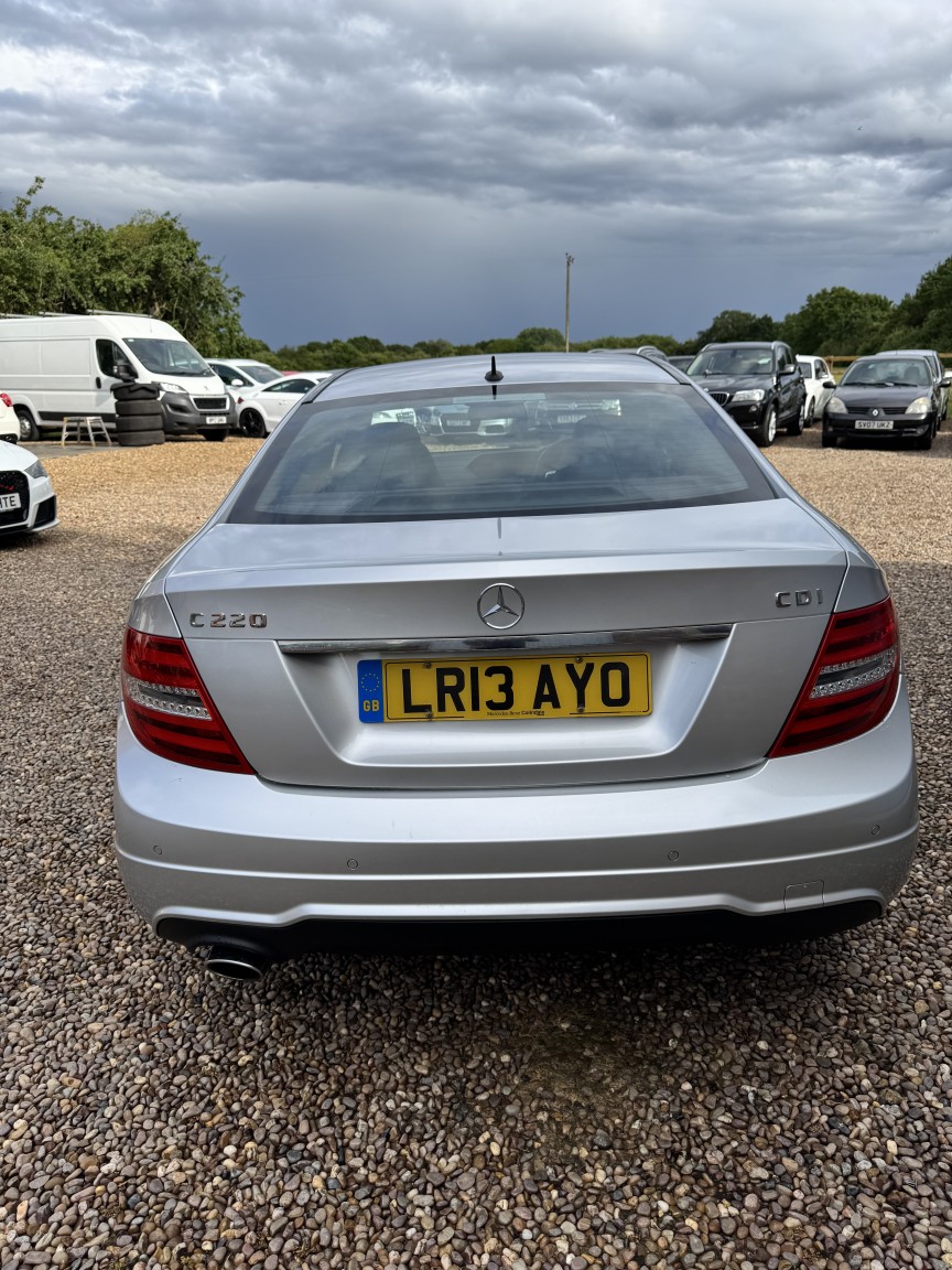 Used Mercedes-Benz C Class 2013 for sale - 76741251: Photo 10