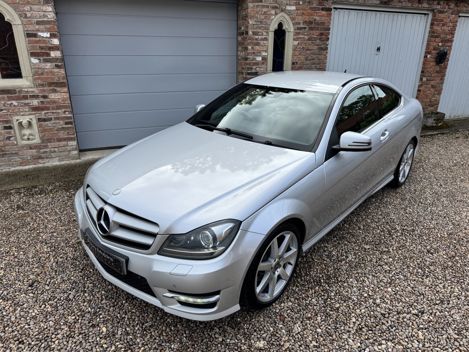 Used Mercedes-Benz C Class 2013 for sale - 76741251: Photo 2