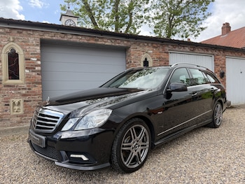 Used Mercedes-Benz E Class 2011 for sale - 78565117: Photo