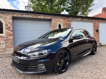 2015 - 2.0 TDI BlueMotion Tech R-Line 3-Door
