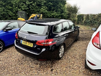 Used Peugeot 308 2016 for sale - 79205426: Photo