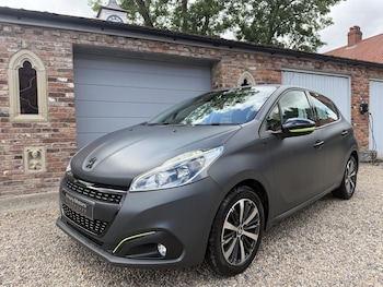 Used Peugeot 208 2016 for sale - 79302146: Photo