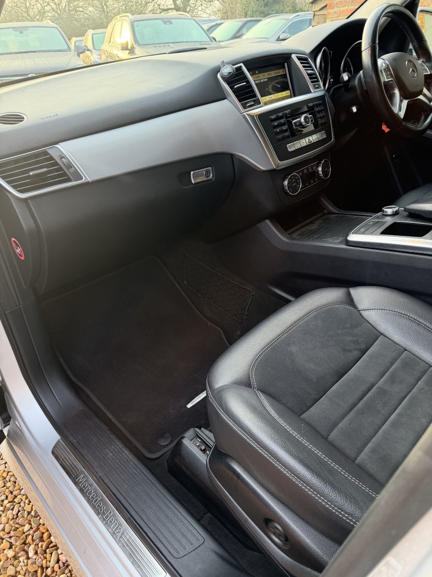 Used Mercedes-Benz M Class 2012 for sale - 76719000: Photo 14