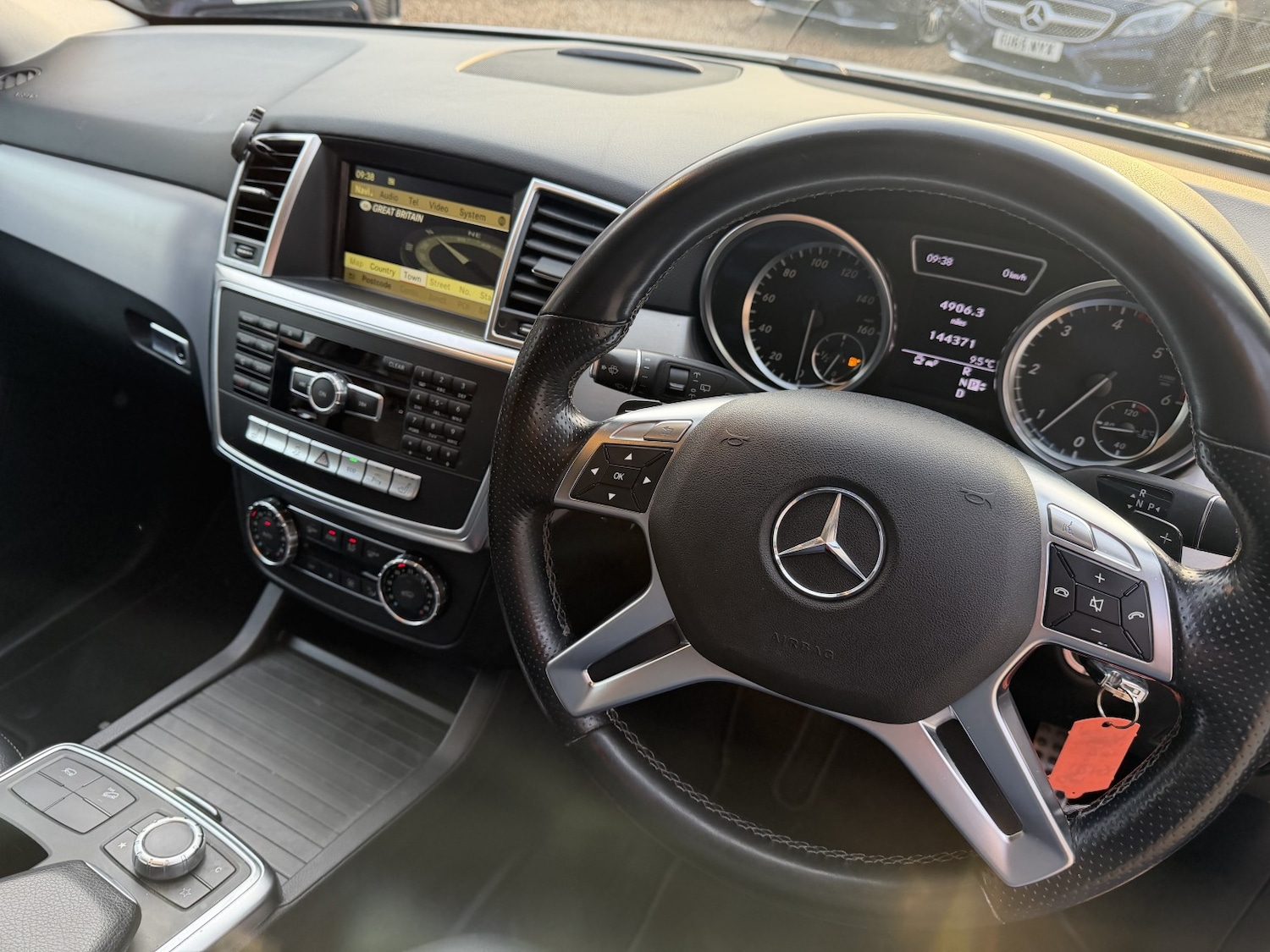 Used Mercedes-Benz M Class 2012 for sale - 76719000: Photo 20