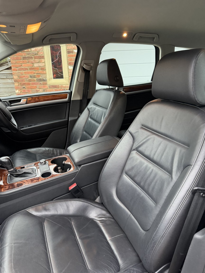 Used Volkswagen Touareg 2010 for sale - 76777039: Photo 15