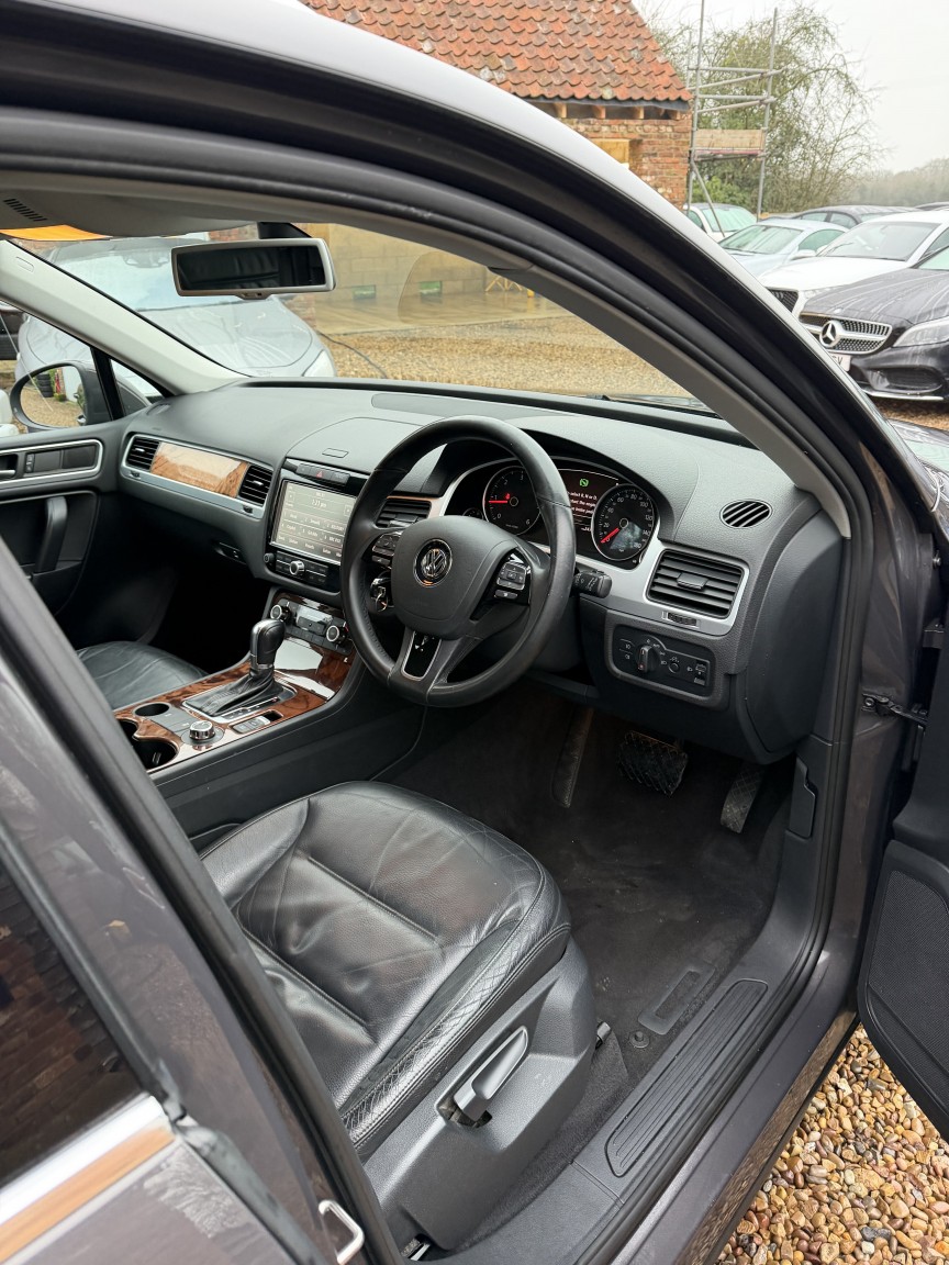 Used Volkswagen Touareg 2010 for sale - 76777039: Photo 18