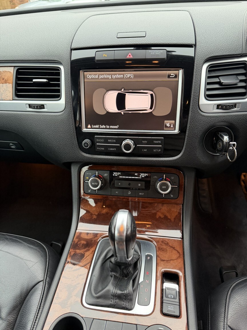 Used Volkswagen Touareg 2010 for sale - 76777039: Photo 22