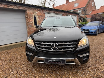 Used Mercedes-Benz M Class 2012 for sale - 76845036: Photo