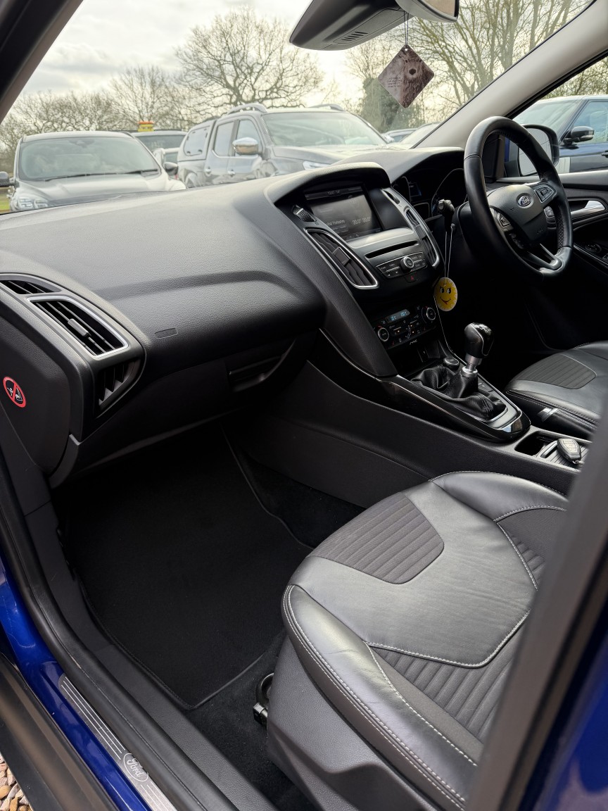 Used Ford Focus 2014 for sale - 77590086: Photo 14