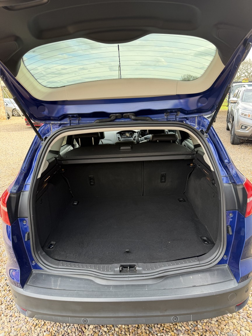 Used Ford Focus 2014 for sale - 77590086: Photo 16