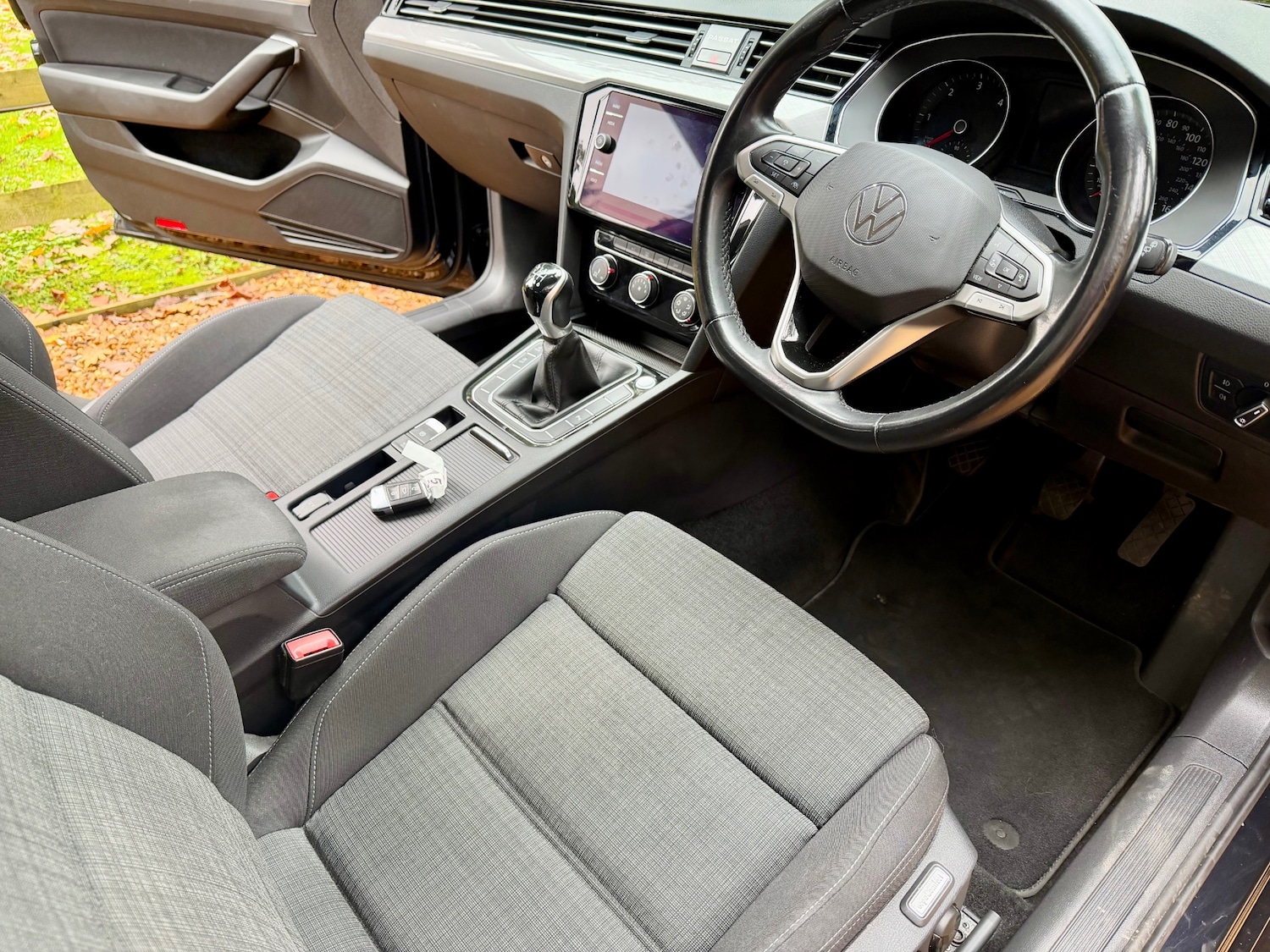 Used Volkswagen Passat 2021 for sale - 76401943: Photo 10