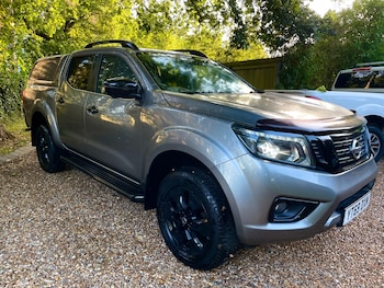 Nissan - Navara