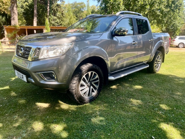 Used Nissan Navara 2018 for sale - 75792285: Photo 2