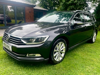 Volkswagen - Passat