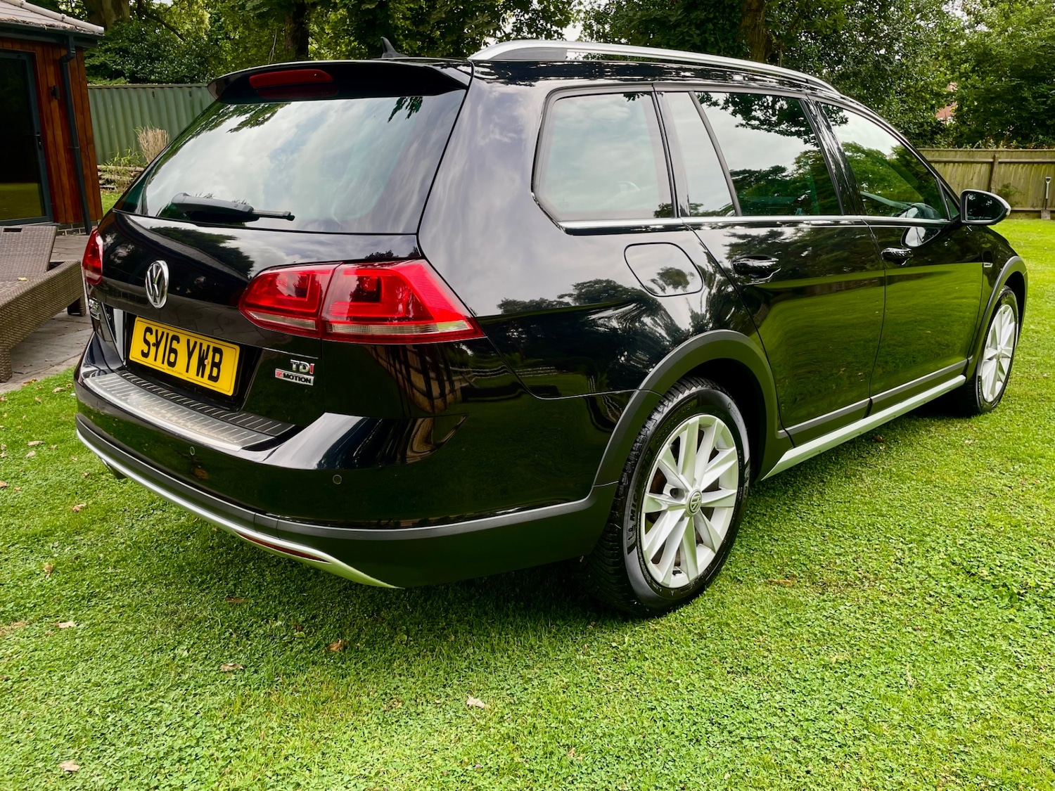 Used Volkswagen Golf 2016 for sale - 76362981: Photo 3