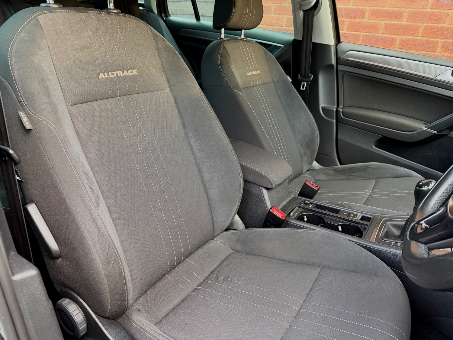 Used Volkswagen Golf 2016 for sale - 76362981: Photo 9