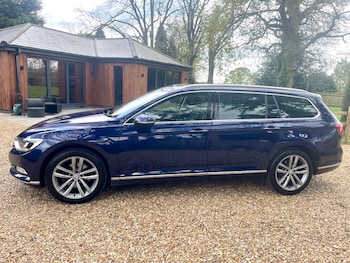 Used Volkswagen Passat 2019 for sale - 78000038: Photo