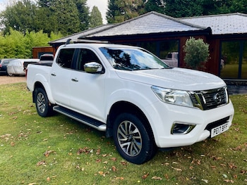 Nissan - Navara