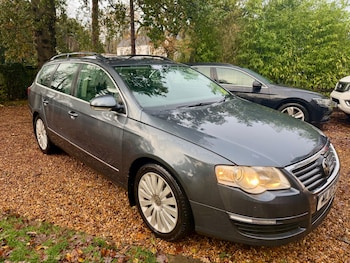Used Volkswagen Passat 2010 for sale - 76553217: Photo