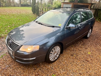 Used Volkswagen Passat 2010 for sale - 76553217: Photo