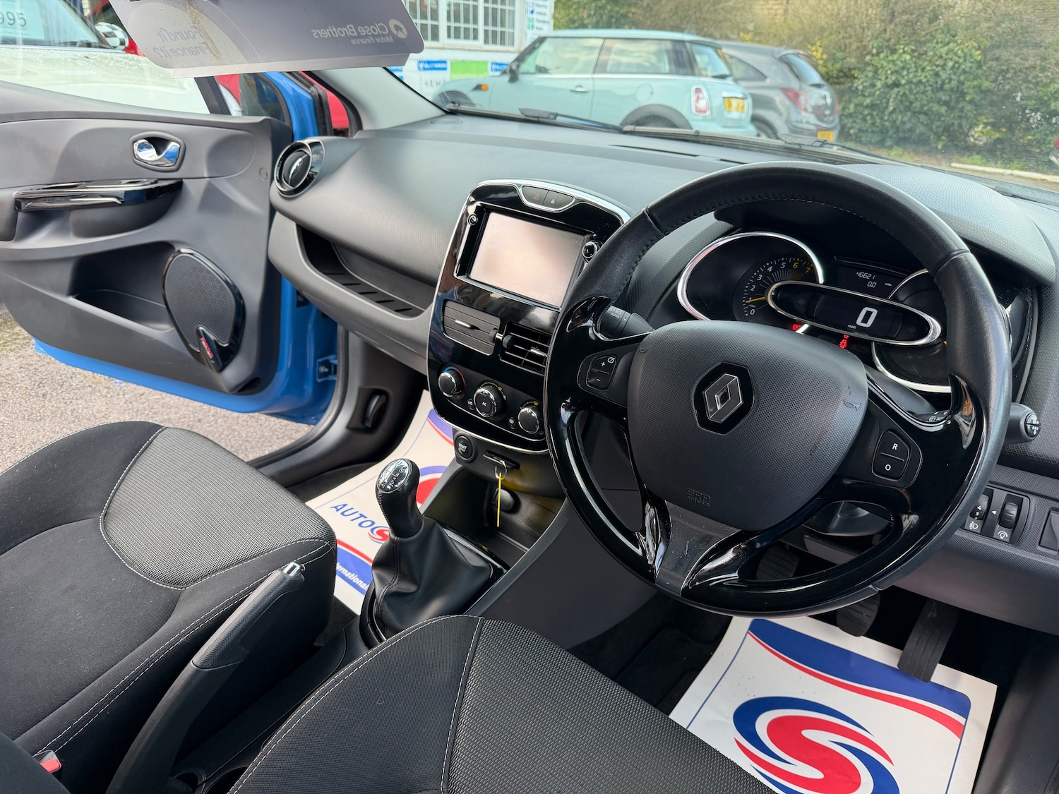 Used Renault Clio 2014 for sale - 77565481: Photo 11