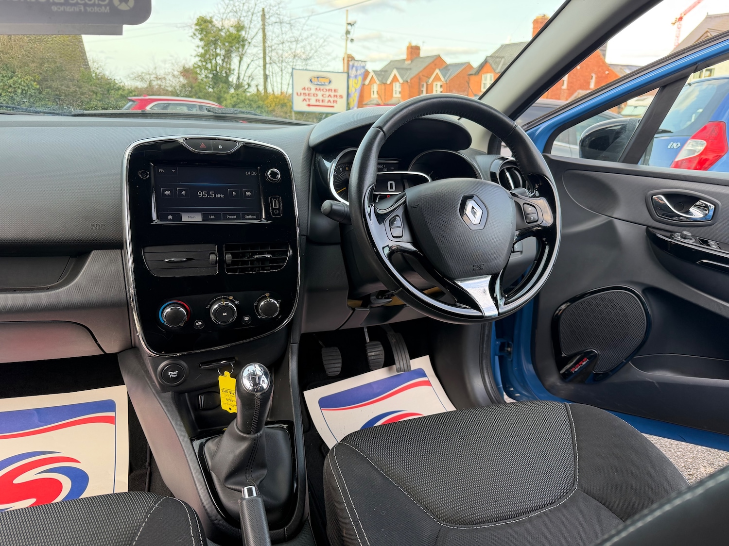 Used Renault Clio 2014 for sale - 77565481: Photo 8