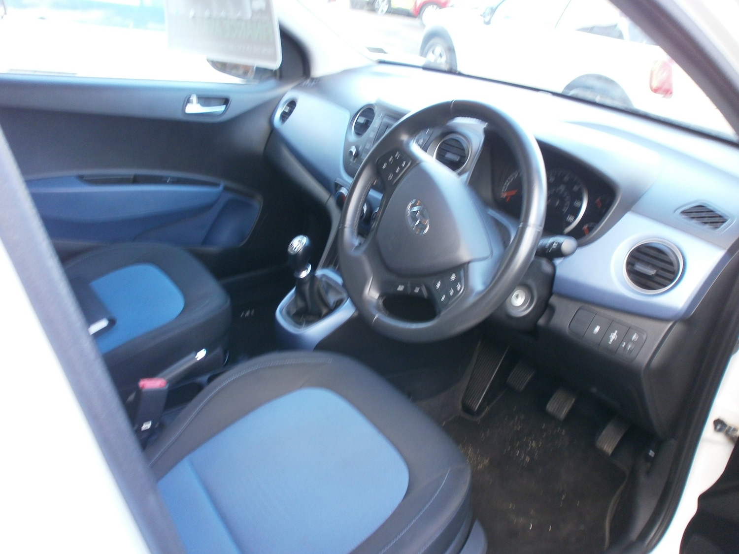 Used Hyundai i10 2016 for sale - 77436288: Photo 5