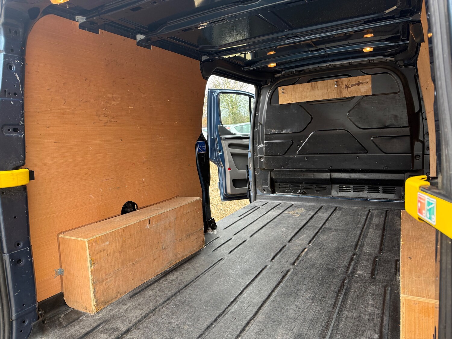 Used Ford Transit Custom 2019 for sale - 77810296: Photo 23