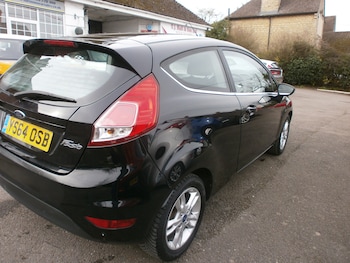 Used Ford Fiesta 2015 for sale - 77616972: Photo