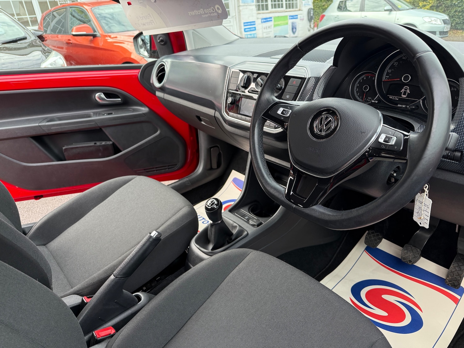 Used Volkswagen up! 2017 for sale - 77145221: Photo 10