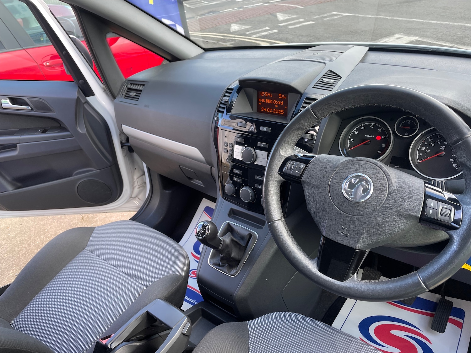 Used Vauxhall Zafira 2014 for sale - 77145197: Photo 11