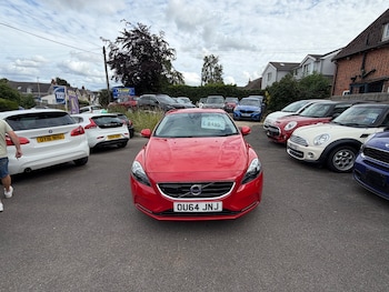 Used Volvo V40 2026 for sale - 79047543: Photo