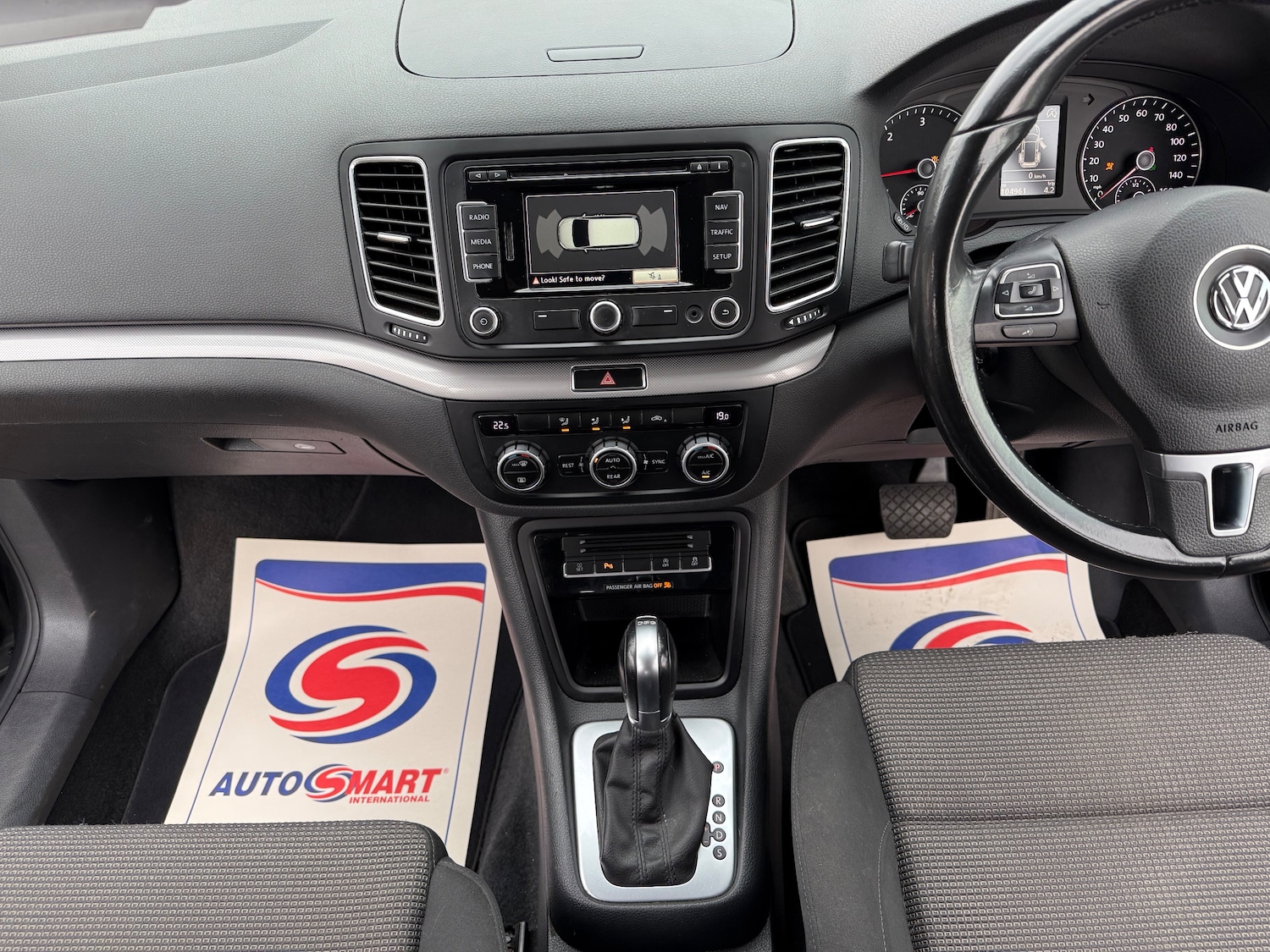 Used Volkswagen Sharan 2015 for sale - 77145212: Photo 6