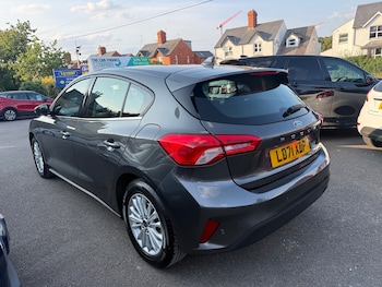 Used Ford Focus 2021 for sale - 79294279: Photo