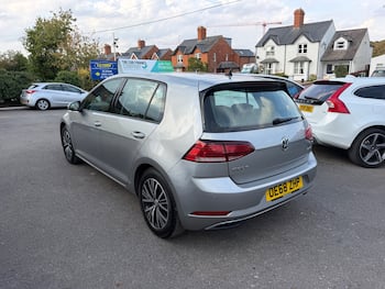Used Volkswagen Golf 2019 for sale - 79644163: Photo