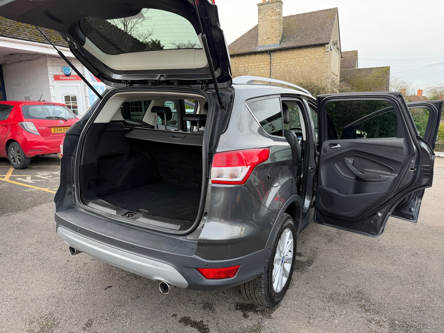 Used Ford Kuga 2015 for sale - 77565482: Photo 17