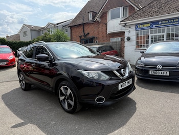 Used Nissan Qashqai 2017 for sale - 79301640: Photo