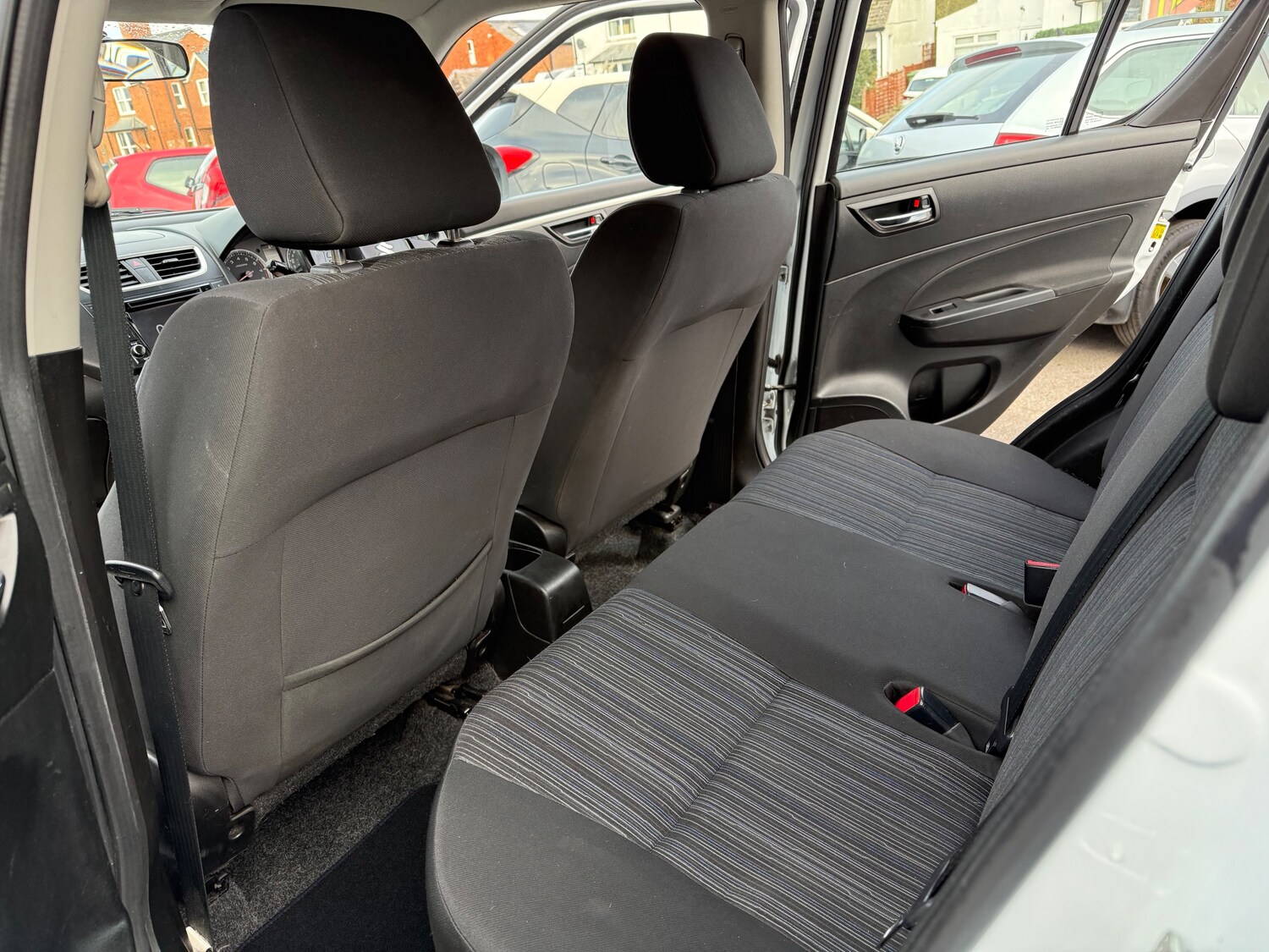 Used Suzuki Swift 2015 for sale - 77145220: Photo 14