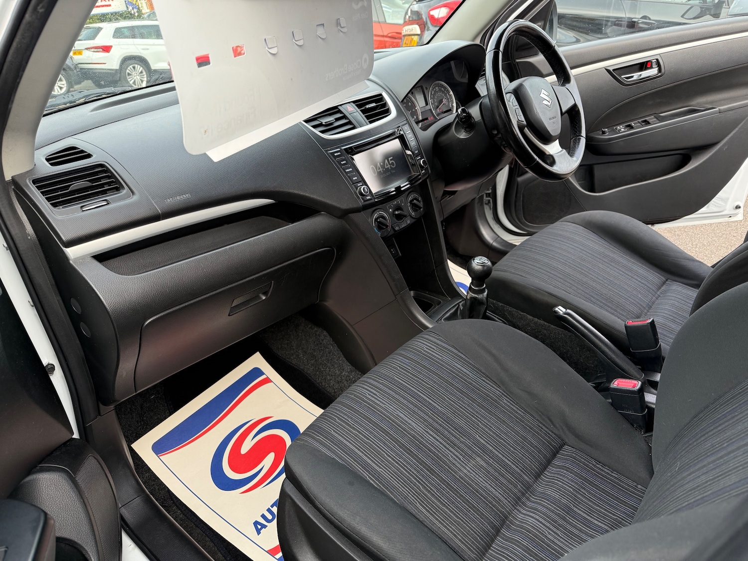 Used Suzuki Swift 2015 for sale - 77145220: Photo 15