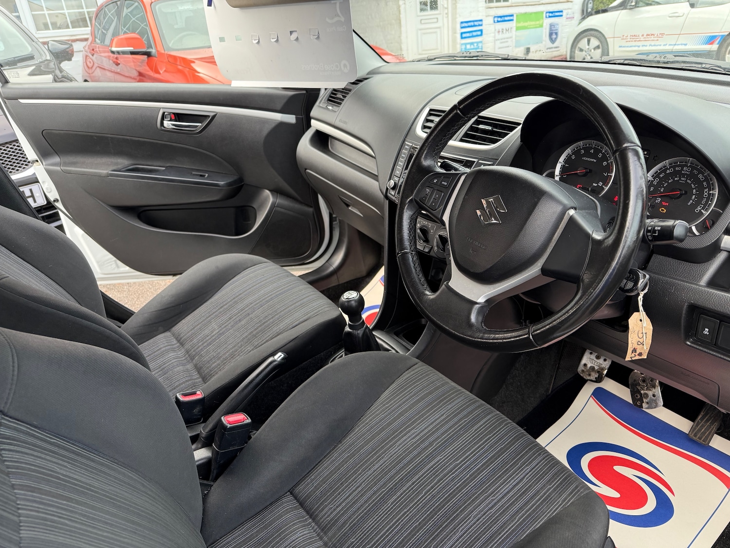 Used Suzuki Swift 2015 for sale - 77145220: Photo 18