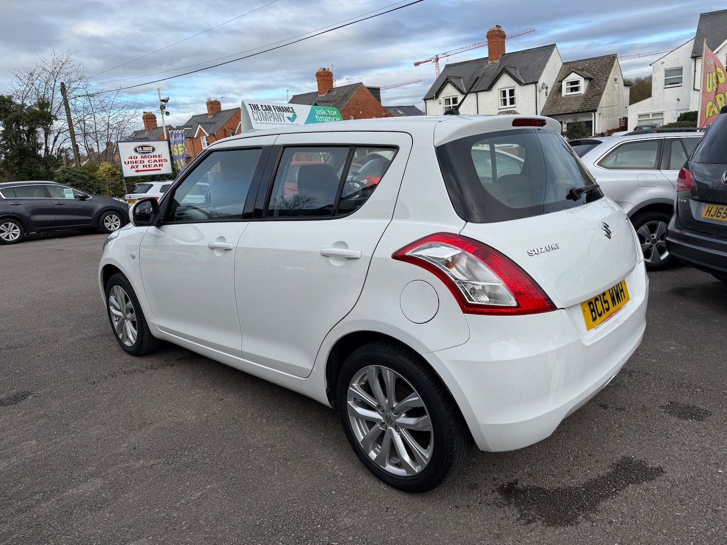 Used Suzuki Swift 2015 for sale - 77145220: Photo 3