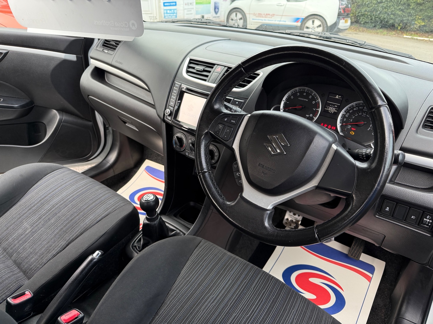 Used Suzuki Swift 2015 for sale - 77145220: Photo 5